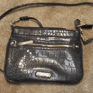 Anne klein crossbody black pink inside in great shape.